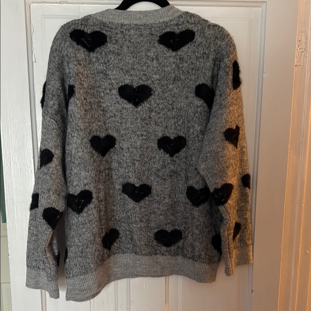 Gray Heart Pattern Sweater - Picture 4 of 4